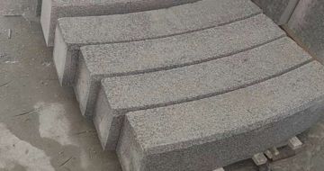 滁州芝麻白弧形路牙石